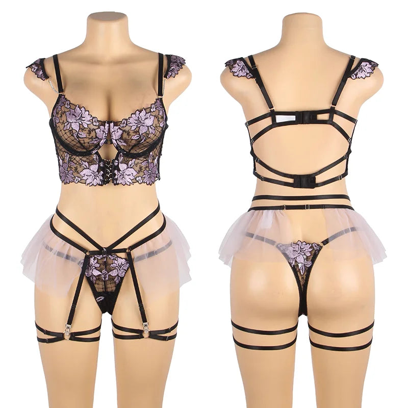 Plus Size Nighttime Lace Set with Garter