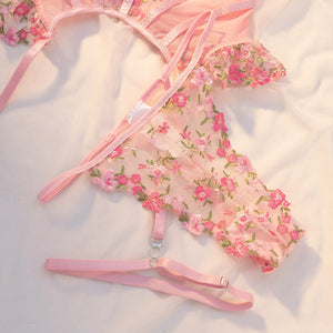 Dainty Floral 2-piece Garter Set