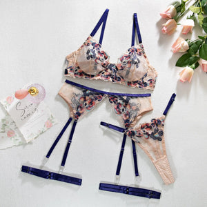 Whimsy Floral Garter Lace 3-piece Set